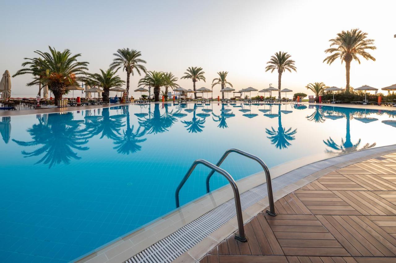 Aqi Hydros Club Hotel Kemer Exterior photo A swimming pool