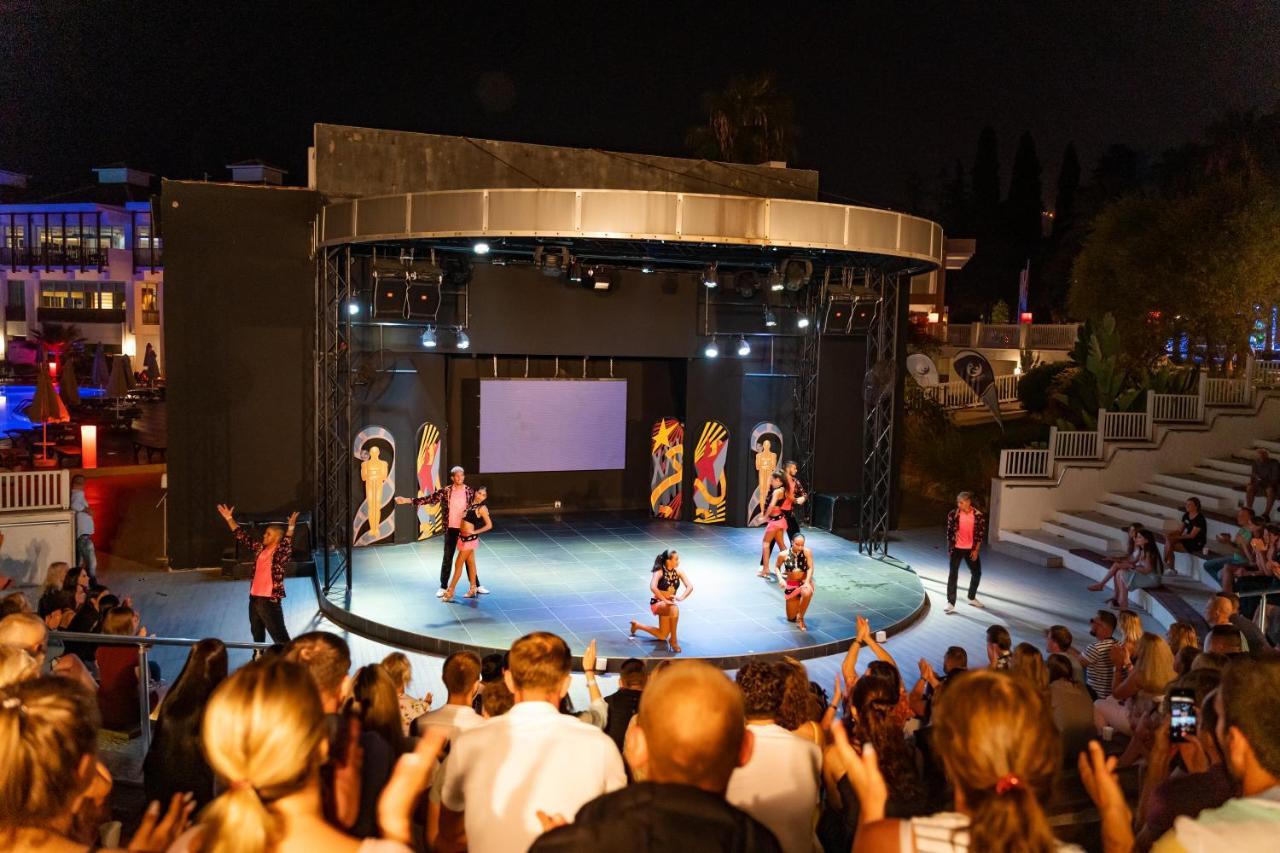 Aqi Hydros Club Hotel Kemer Exterior photo The stage of the amphitheater