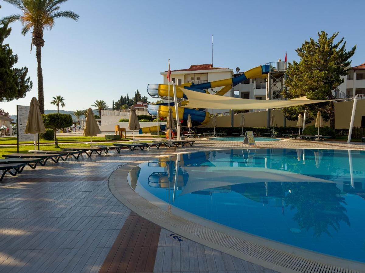 Aqi Hydros Club Hotel Kemer Exterior photo A swimming pool at a hotel in Turkey